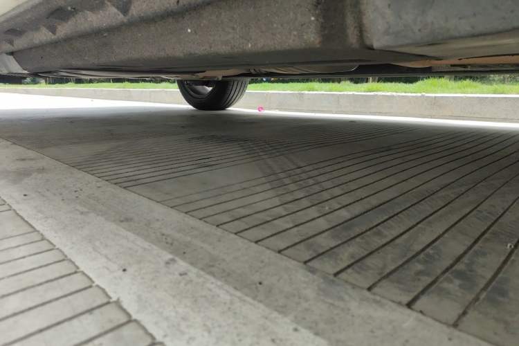 Used Audi Q5 2017 Plus 40 TFSI Ambition Model Chassis Front Right