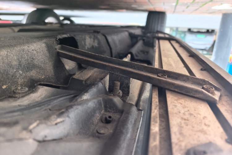 Used Audi Q5 2017 Plus 40 TFSI Technology Model Chassis Rear Left