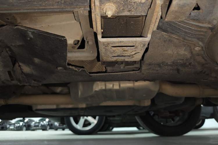 Used Audi Q5 2017 40 TFSI Technology Edition Chassis Rear Left