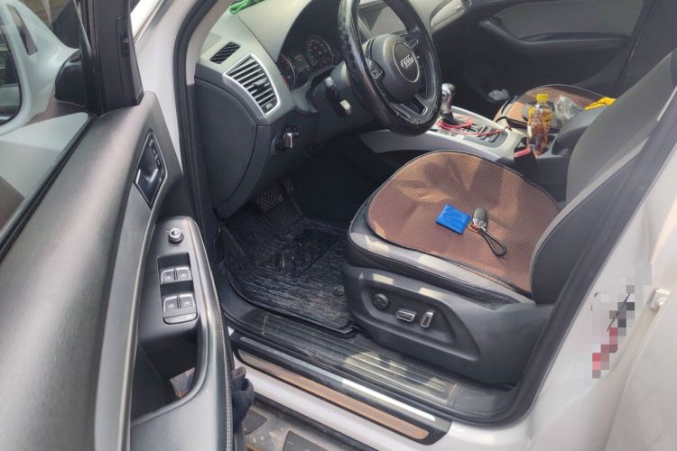 Used Audi Q5 2017 Plus 40 TFSI Technology Model Driver Seat