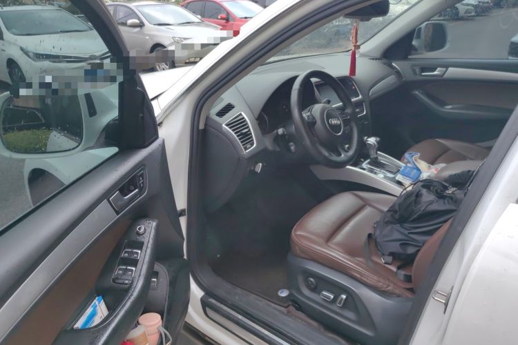 Used Audi Q5 2017 40 TFSI Technology Edition Driver Seat