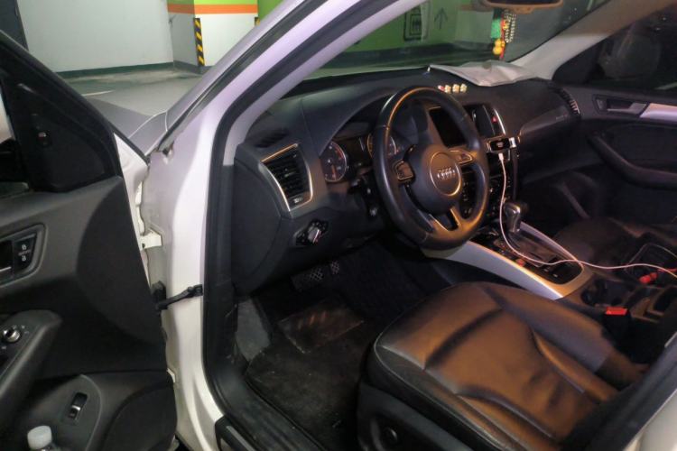 Used Audi Q5 2017 Plus 40 TFSI Technology Model Driver Seat