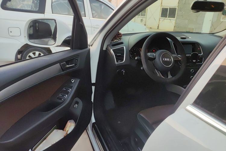 Used Audi Q5 2017 40 TFSI Ambition Edition Driver Seat