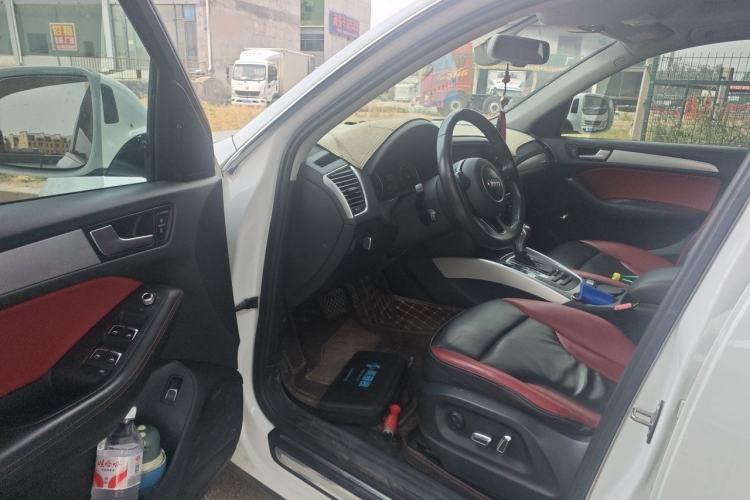 Used Audi Q5 2017 Plus 40 TFSI Technology Model Driver Seat