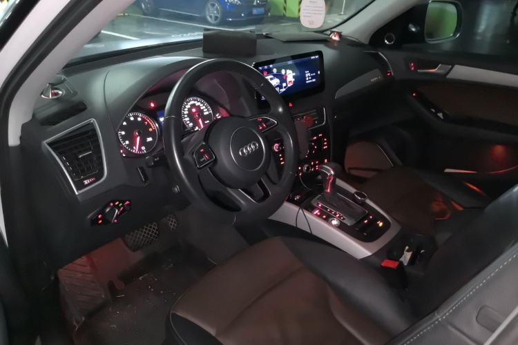 Used Audi Q5 2017 40 TFSI Ambition Edition Driver Seat