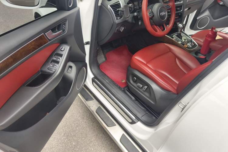 Used Audi Q5 2017 40 TFSI Comfort Model Driver Seat