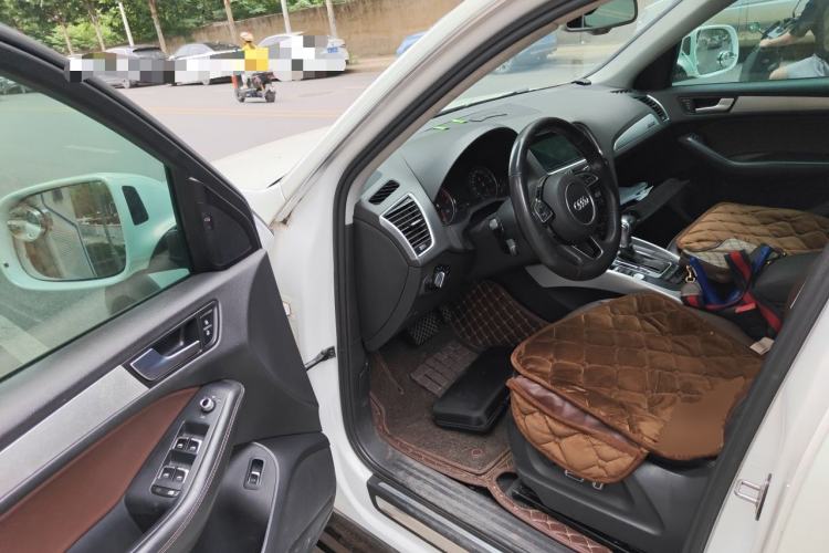 Used Audi Q5 2017 Plus 40 TFSI Technology Model Driver Seat