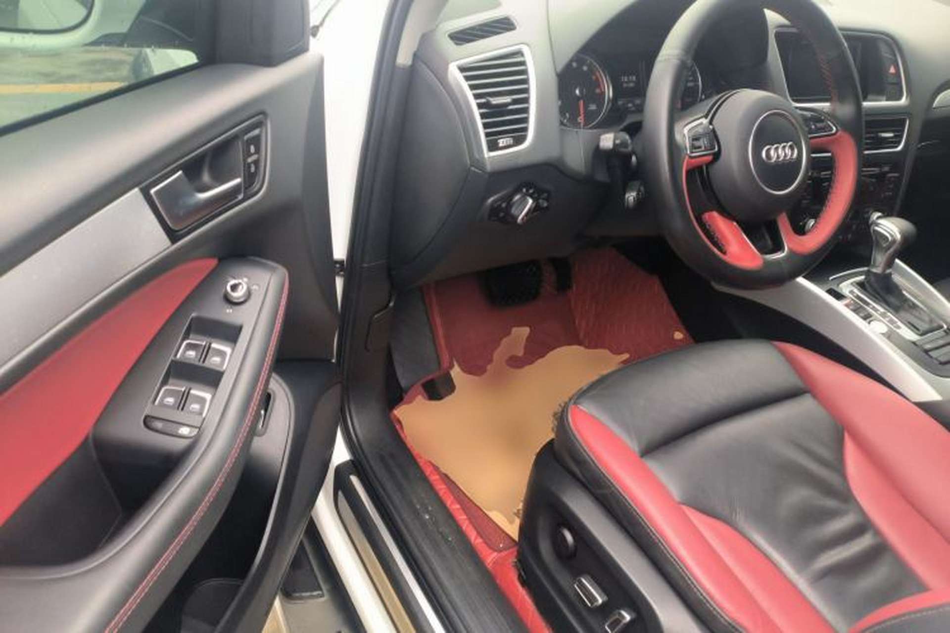 Used Audi Q5 2017 Plus 40 TFSI Technology Model Driver Seat