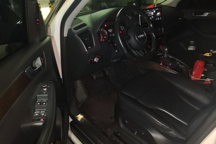 Used Audi Q5 2017 40 TFSI Luxury Model Driver Seat