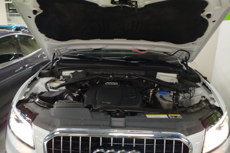 Used Audi Q5 2017 Plus 40 TFSI Technology Model Engine Bay