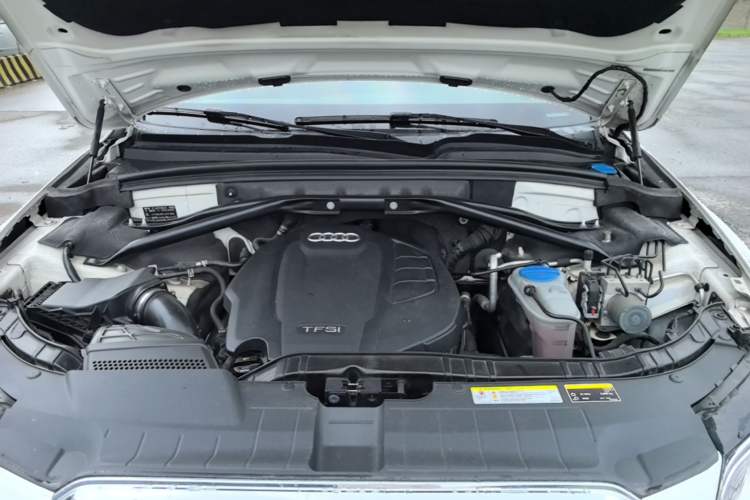 Used Audi Q5 2017 Plus 40 TFSI Technology Model Engine Bay