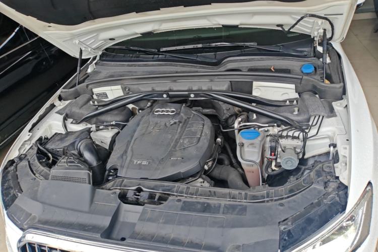 Used Audi Q5 2017 40 TFSI Ambition Edition Engine Bay
