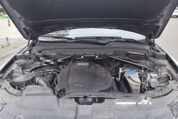 Used Audi Q5 2017 40 TFSI Technology Edition Engine Bay
