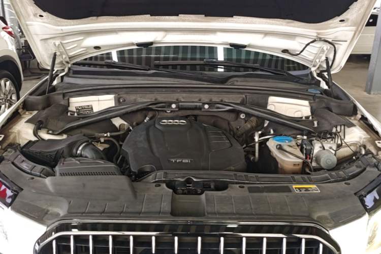 Used Audi Q5 2017 40 TFSI Ambition Edition Engine Bay