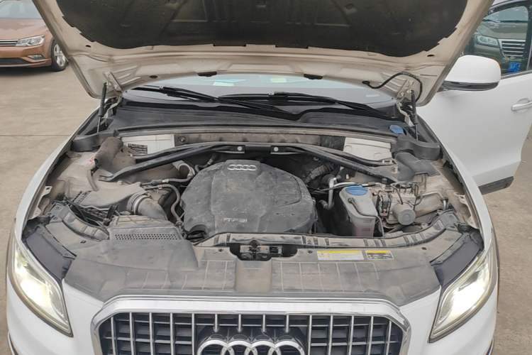 Used Audi Q5 2017 Plus 40 TFSI Technology Model Engine Bay