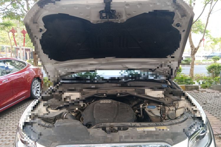 Used Audi Q5 2017 Plus 40 TFSI Technology Model Engine Bay