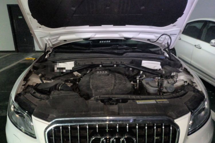 Used Audi Q5 2017 Plus 40 TFSI Technology Model Engine Bay