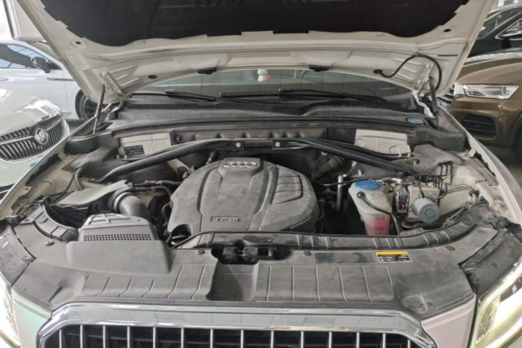 Used Audi Q5 2017 Plus 40 TFSI Technology Model Engine Bay