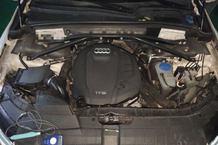 Used Audi Q5 2017 Plus 40 TFSI Technology Model Engine Bay