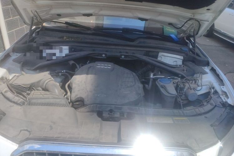 Used Audi Q5 2017 40 TFSI Technology Edition Engine Bay