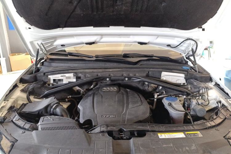 Used Audi Q5 2017 40 TFSI Ambition Edition Engine Bay