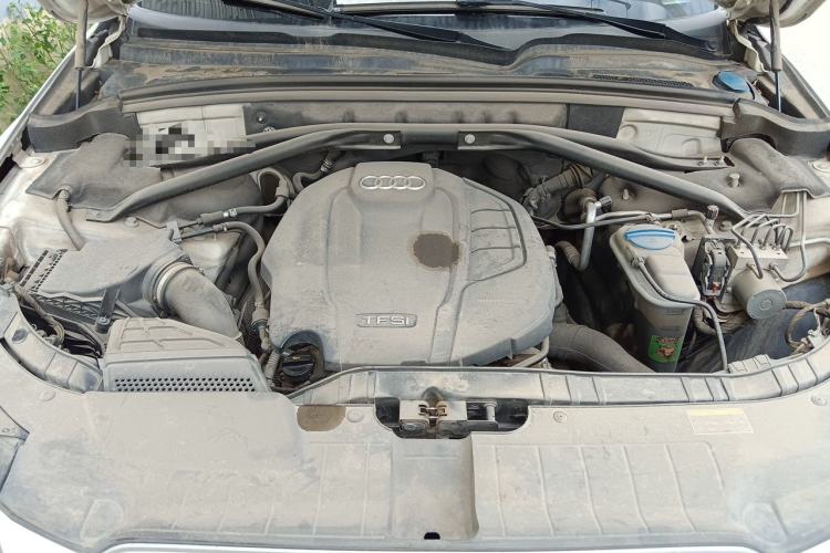 Used Audi Q5 2017 40 TFSI Technology Edition Engine Bay