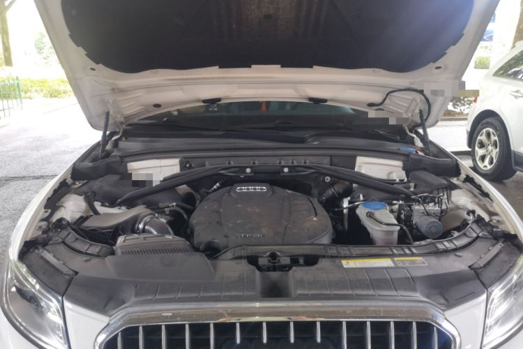 Used Audi Q5 2017 Plus 40 TFSI Comfort Model Engine Bay