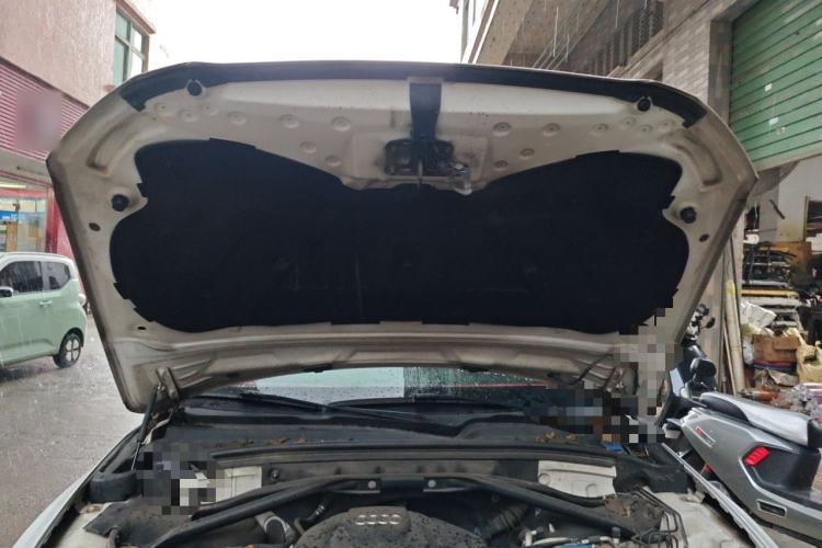 Used Audi Q5 2017 40 TFSI Technology Edition Engine Bay