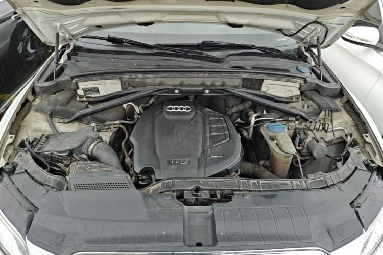 Used Audi Q5 2017 Plus 40 TFSI Technology Model Engine Bay