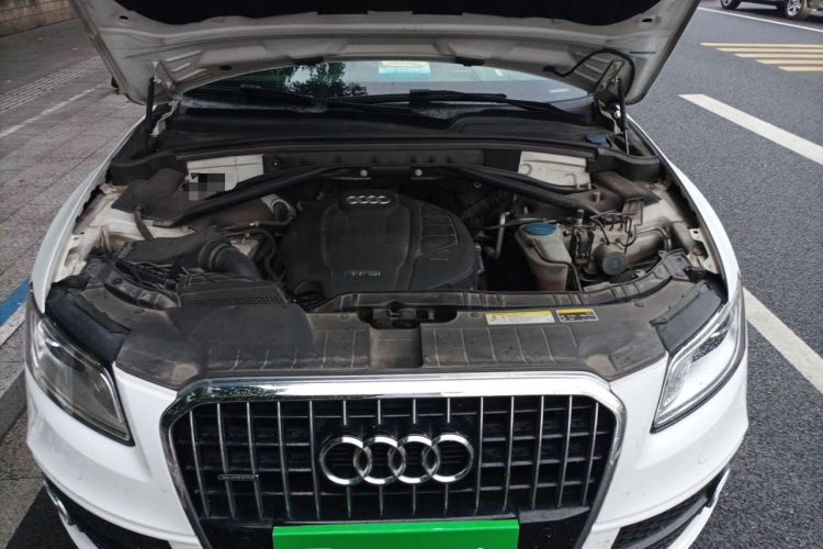 Used Audi Q5 2017 40 TFSI Ambition Edition Engine Bay