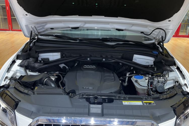 Used Audi Q5 2017 Plus 40 TFSI Technology Model Engine Bay