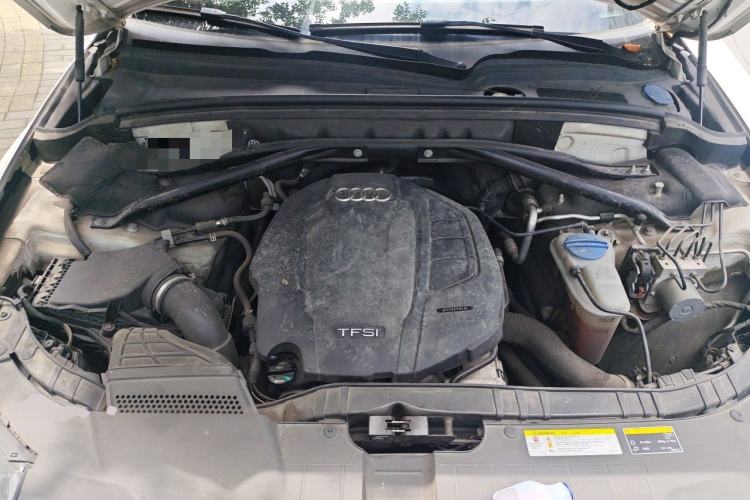 Used Audi Q5 2017 40 TFSI Technology Edition Engine Bay