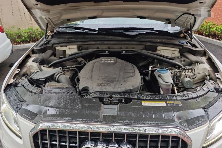 Used Audi Q5 2017 40 TFSI Technology Edition Engine Bay