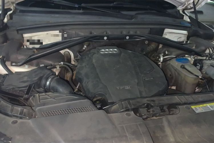 Used Audi Q5 2017 Plus 40 TFSI Technology Model Engine Bay