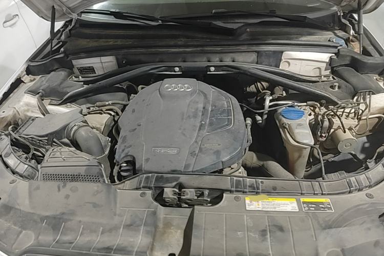 Used Audi Q5 2017 40 TFSI Ambition Edition Engine Bay