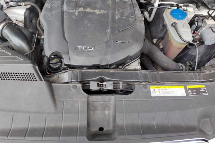 Used Audi Q5 2017 Plus 40 TFSI Technology Model Engine Bay