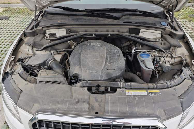 Used Audi Q5 2017 Plus 40 TFSI Technology Model Engine Bay