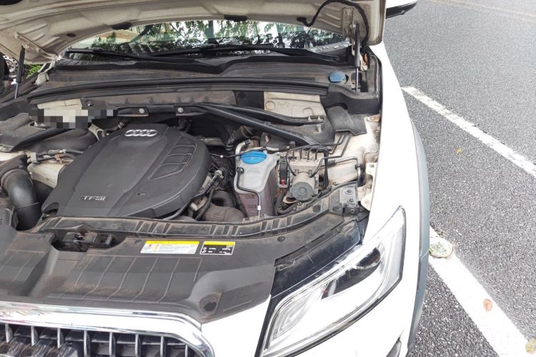 Used Audi Q5 2017 Plus 40 TFSI Technology Model Engine Bay Left
