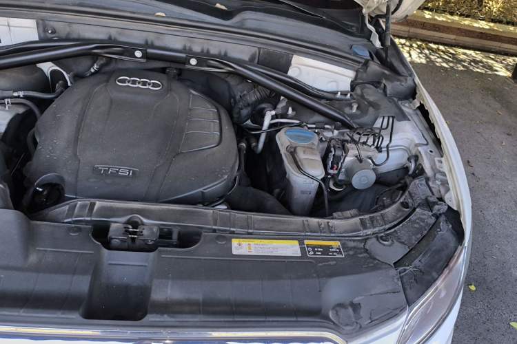 Used Audi Q5 2017 Plus 40 TFSI Technology Model Engine Bay Left