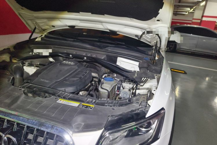 Used Audi Q5 2017 40 TFSI Technology Edition Engine Bay Left