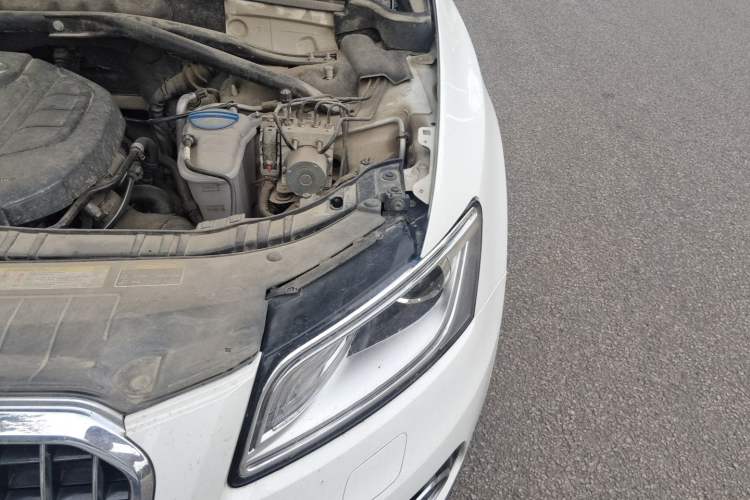 Used Audi Q5 2017 40 TFSI Ambition Edition Engine Bay Left