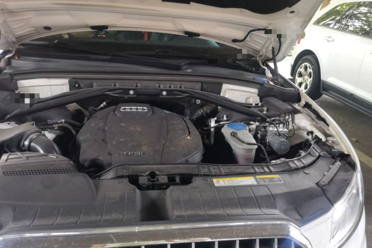 Used Audi Q5 2017 Plus 40 TFSI Comfort Model Engine Bay Left
