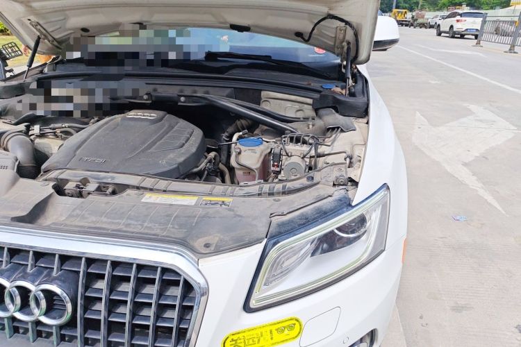 Used Audi Q5 2017 40 TFSI Technology Edition Engine Bay Left