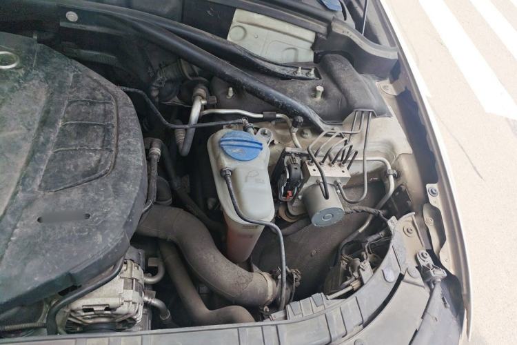 Used Audi Q5 2017 40 TFSI Technology Edition Engine Bay Left
