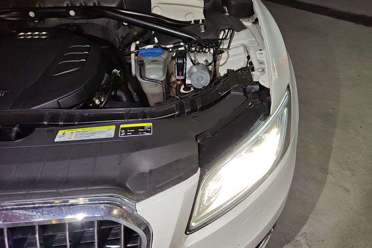Used Audi Q5 2017 40 TFSI Ambition Edition Engine Bay Left