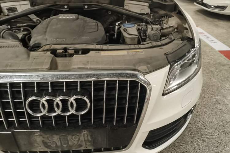 Used Audi Q5 2017 40 TFSI Ambition Edition Engine Bay Left
