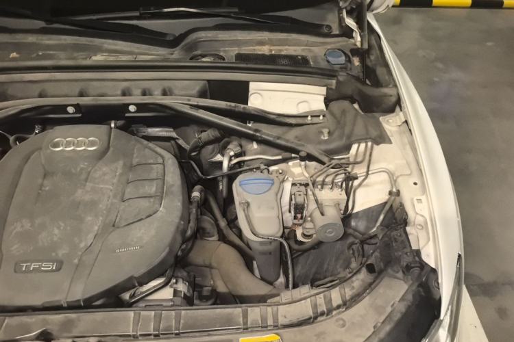 Used Audi Q5 2017 40 TFSI Technology Edition Engine Bay Left