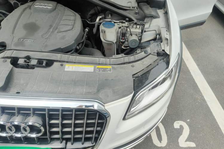 Used Audi Q5 2017 Plus 40 TFSI Technology Model Engine Bay Left