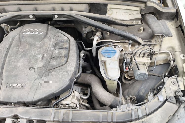 Used Audi Q5 2017 40 TFSI Technology Edition Engine Bay Left