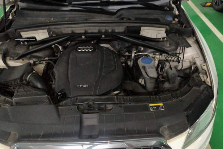 Used Audi Q5 2017 Plus 40 TFSI Technology Model Engine Bay Left